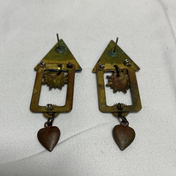 Vintage Celestial Sun House Heart Earrings - Picture 4 of 4